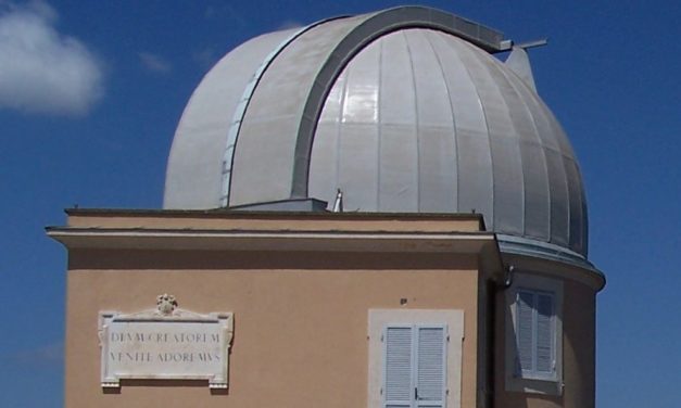 Папскі астраном пра зацьменне Месяца